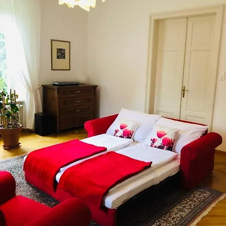 Adrienne * Velden am Wörthersee